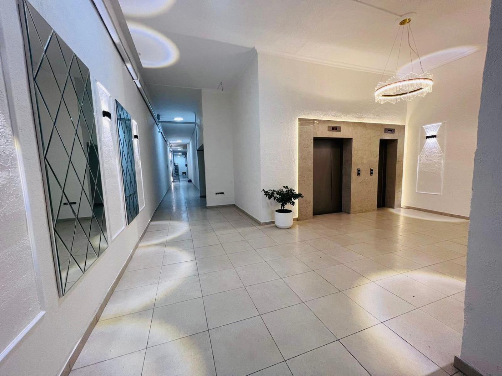 Paradise Apartment Batumi Exteriör bild